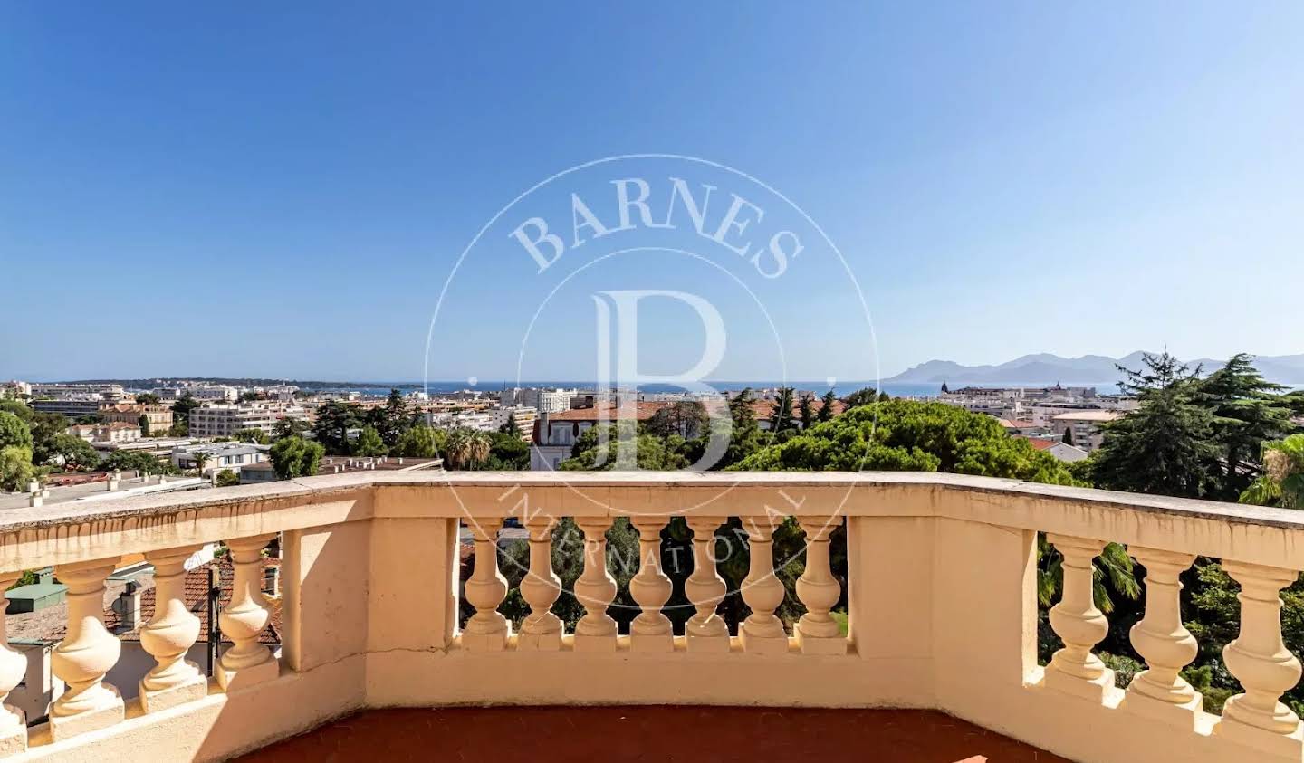 Apartment with terrace Cannes