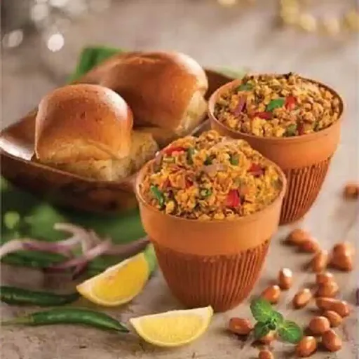 Maska Pav With Paneer Bhurji