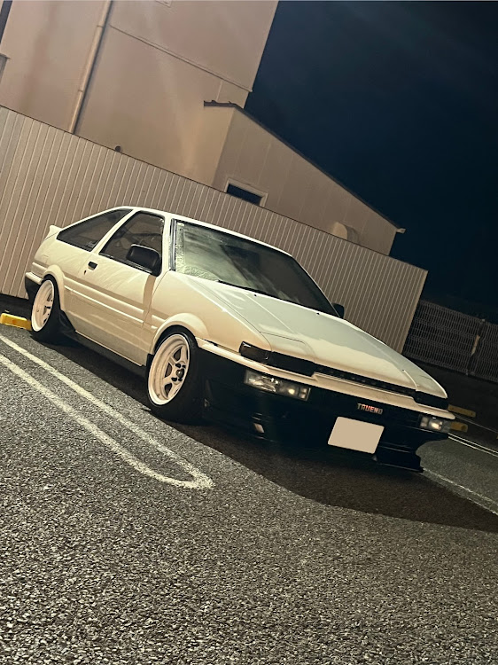 カローラレビンの頭文字d・ae86・トレノ・レビン・AE86に関するカスタム事例の投稿画像1枚目