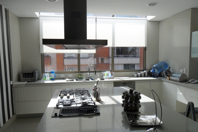 Apartamento En Arriendo - Los Rosales, Bogota