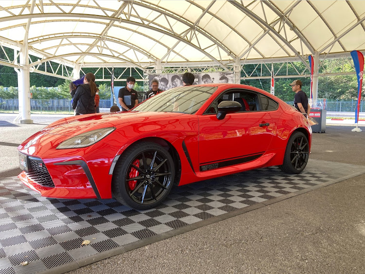 BRZの86・富士スピードウェイ・86style with BRZに関するカスタム事例の投稿画像3枚目