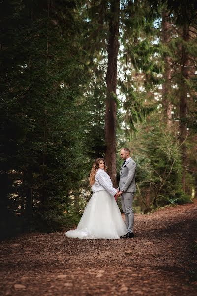 Fotografo di matrimoni Orest Kozak (orestkozak). Foto del 8 maggio 2019