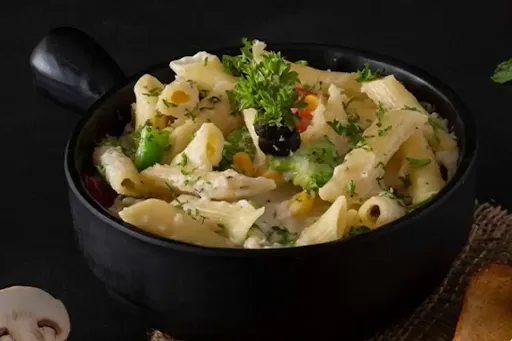 White Sauce Pasta