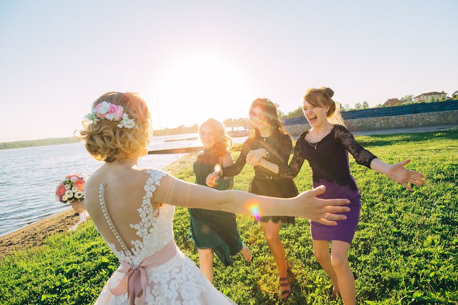 Wedding photographer Kseniya Grobova (kseniagrobova). Photo of 24 August 2017