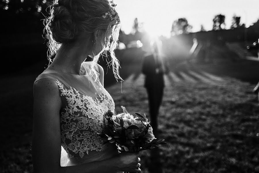 Fotógrafo de casamento Olga Borodenok (boroden0k). Foto de 13 de julho 2017