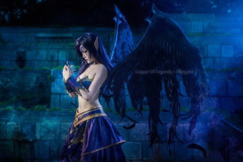 Cosplay Morgana – Thiên Thần Sa Ngã đầy ma mị cuốn hút các thanh niên