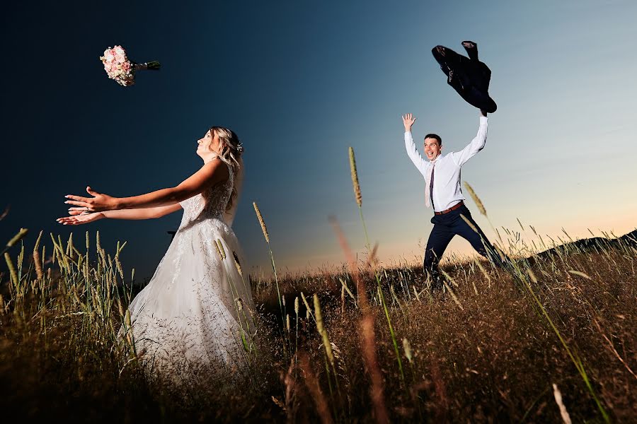 Photographe de mariage Radim Tesarcik (luminia). Photo du 2 septembre 2021