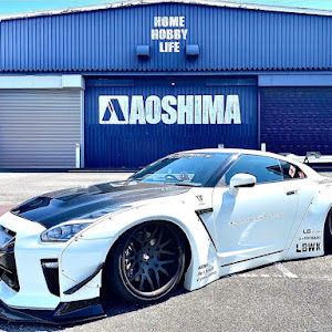 NISSAN GT-R R35