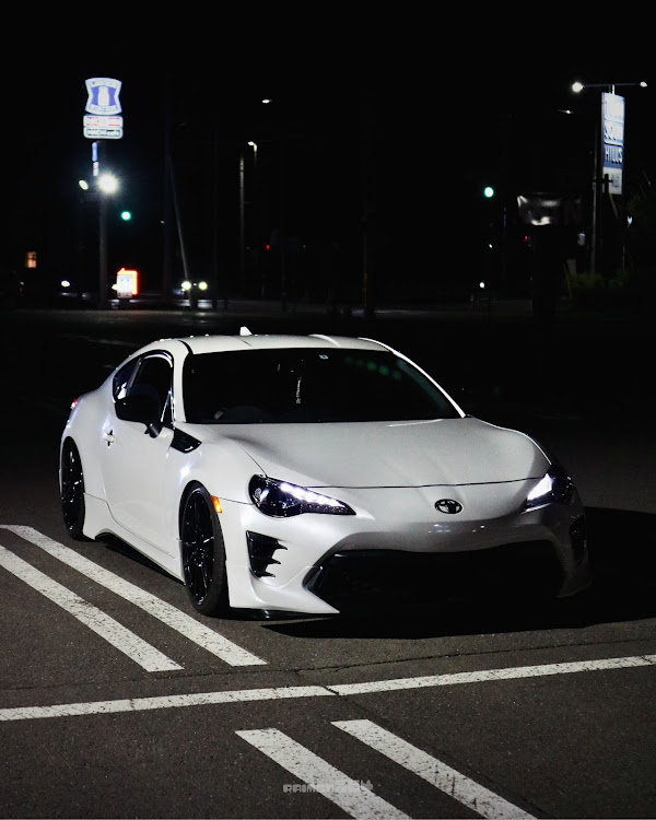 86の86・トヨタ・DIY・バンパースムージング・ナンバーなしに関するカスタム事例の投稿画像1枚目