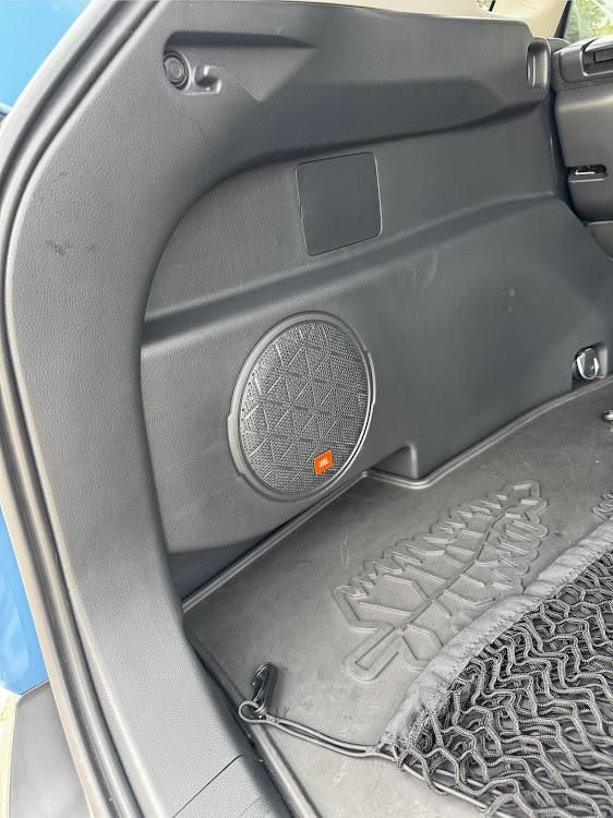 RAV4のJBL Premium Audio sistem・US純正ディスプレイオーディオ・#USDM・Sirius XM Radio Inc.に関するカスタム事例の投稿画像10枚目