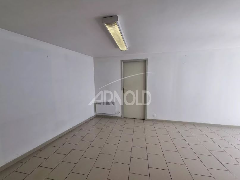 Location  locaux professionnels 2 pièces 40 m² à Nort-sur-Erdre (44390), 600 €