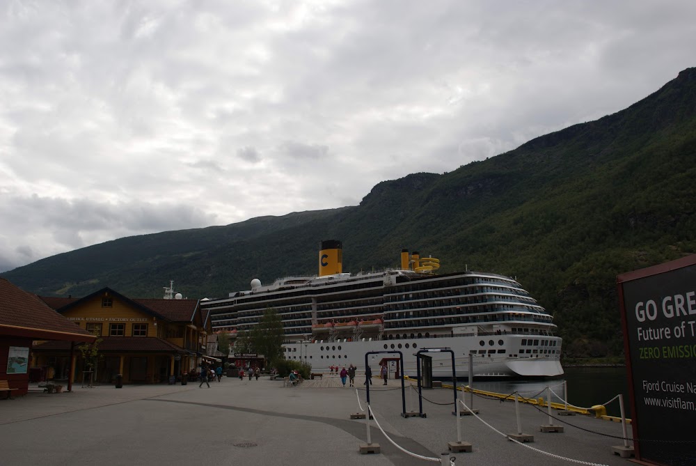 Сбыча мечт и хвача денег (Costa Mediterranea, норвежские фьорды, июль 2019)