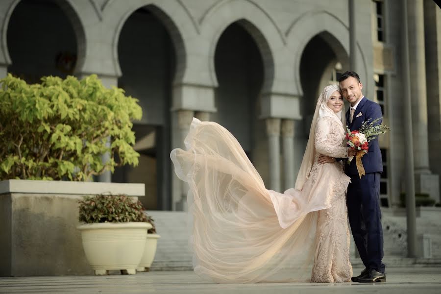 Fotógrafo de casamento Azizi Sabu (ggsabu85). Foto de 16 de abril 2018