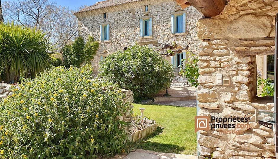 Vente propriété 9 pièces 331 m² à Uzès (30700), 1 560 000 €