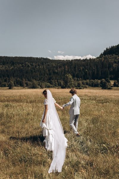 Fotografer pernikahan Galina Ens (galinaens). Foto tanggal 1 Desember 2022