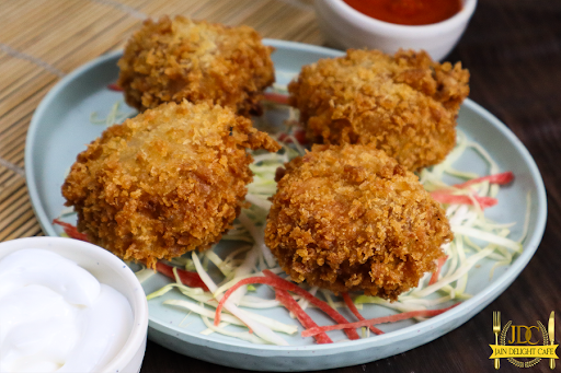 Veg Kurkure Momos