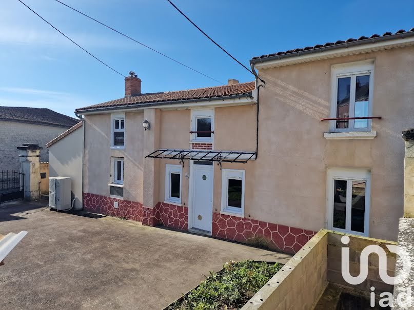 Vente maison 4 pièces 120 m² à Ranton (86200), 142 000 €