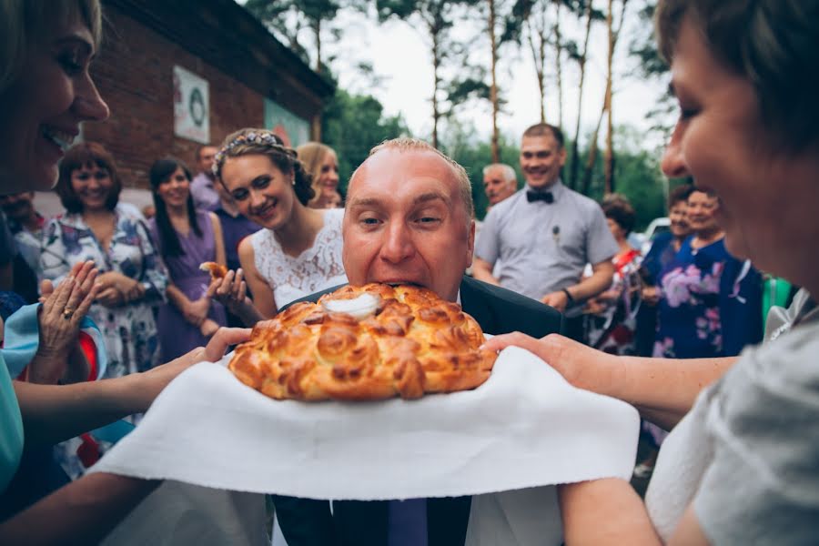 Svatební fotograf Anna Slotina (slotinaanja). Fotografie z 13.srpna 2015