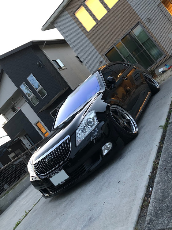 クラウンマジェスタの車高調整・DIYに関するカスタム事例の投稿画像3枚目