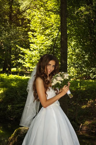 Fotografo di matrimoni Olga Ezhgurova (photoezh). Foto del 18 gennaio 2018