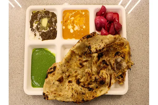 Aloo Chur Chur Naan Thali