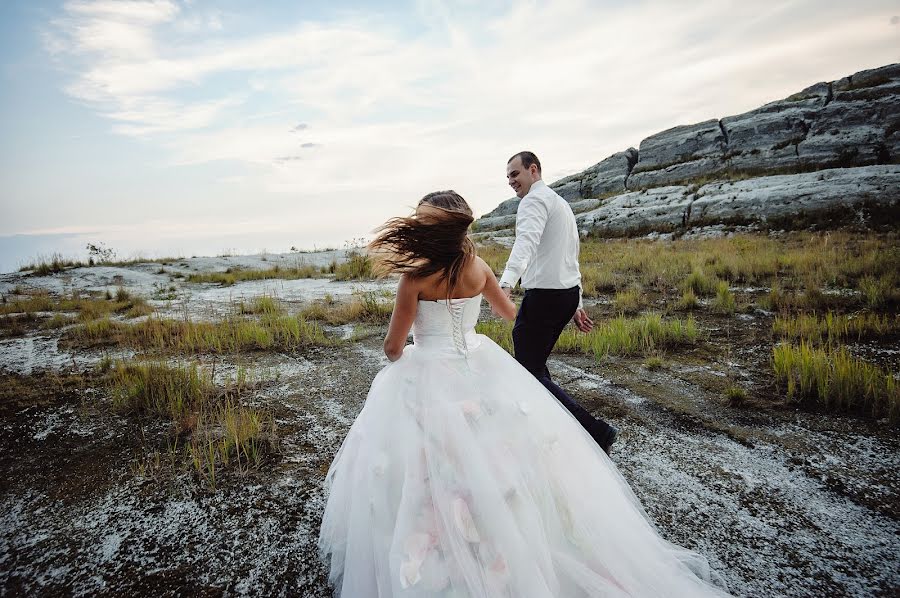 Fotografo di matrimoni Oleksandr Yakonyuk (sanni). Foto del 4 agosto 2016