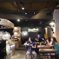 StayReal Café(台中一中店)