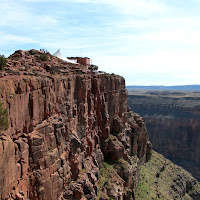 Grand Canyon and little man di 