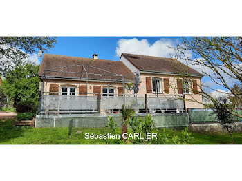 maison à Saint-Brice (53)