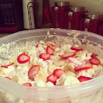 Strawberry Banana Cheesecake Salad was pinched from <a href="http://77easyrecipes.com/strawberry-banana-cheesecake-salad/" target="_blank">77easyrecipes.com.</a>