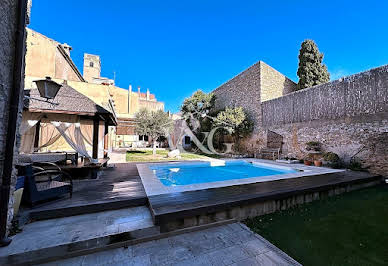 Villa with pool and terrace 5