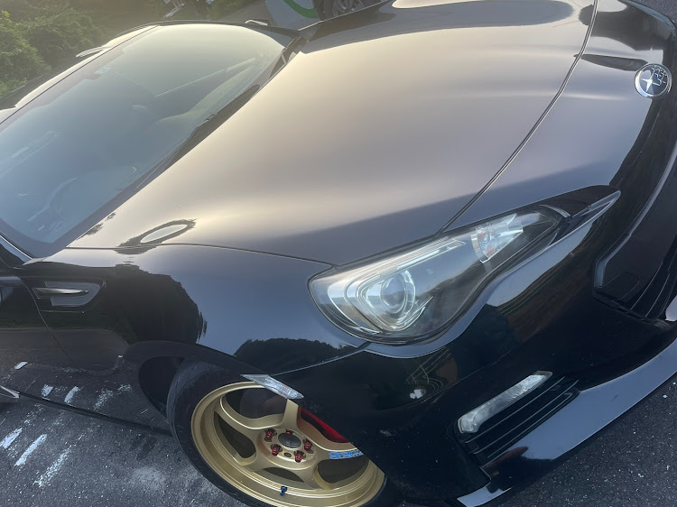 BRZのホイール交換・秋の交通安全週間・洗車に関するカスタム事例の投稿画像1枚目