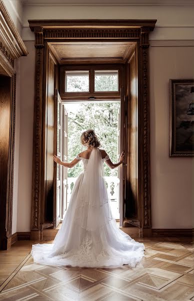 Wedding photographer Indre Saveike (riphotography). Photo of 19 August 2019