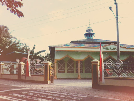 Masjid Al Mujahidin Luaor