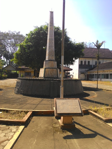 Tugu desa ketawang