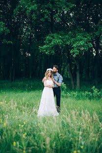 Fotógrafo de casamento Eleonora Shumey (elyashumey). Foto de 3 de fevereiro 2016