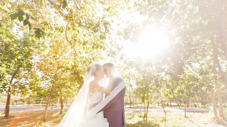 Fotografo di matrimoni Eva Gorobec (evgorobets). Foto del 4 dicembre 2014