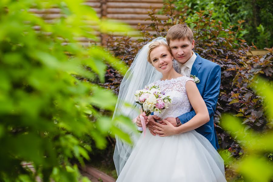 Wedding photographer Anastasiya Kostromina (akostromina). Photo of 11 July 2015