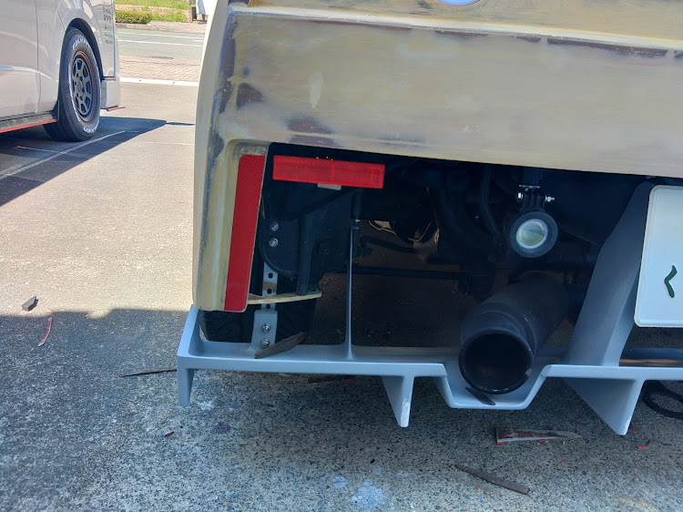 カプチーノの自作エアロ・自作テールランプ・荷台・車検に関するカスタム事例の投稿画像5枚目