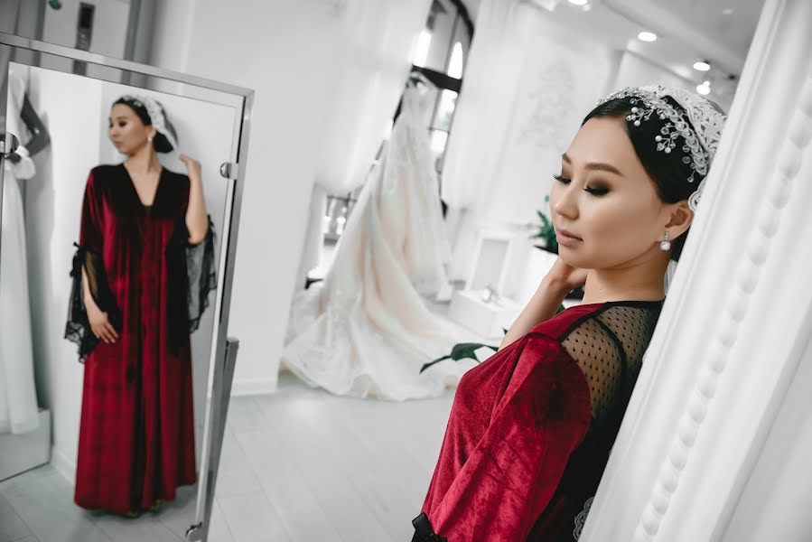 結婚式の写真家Ruslan Rakhmanov (russobish)。2019 7月23日の写真