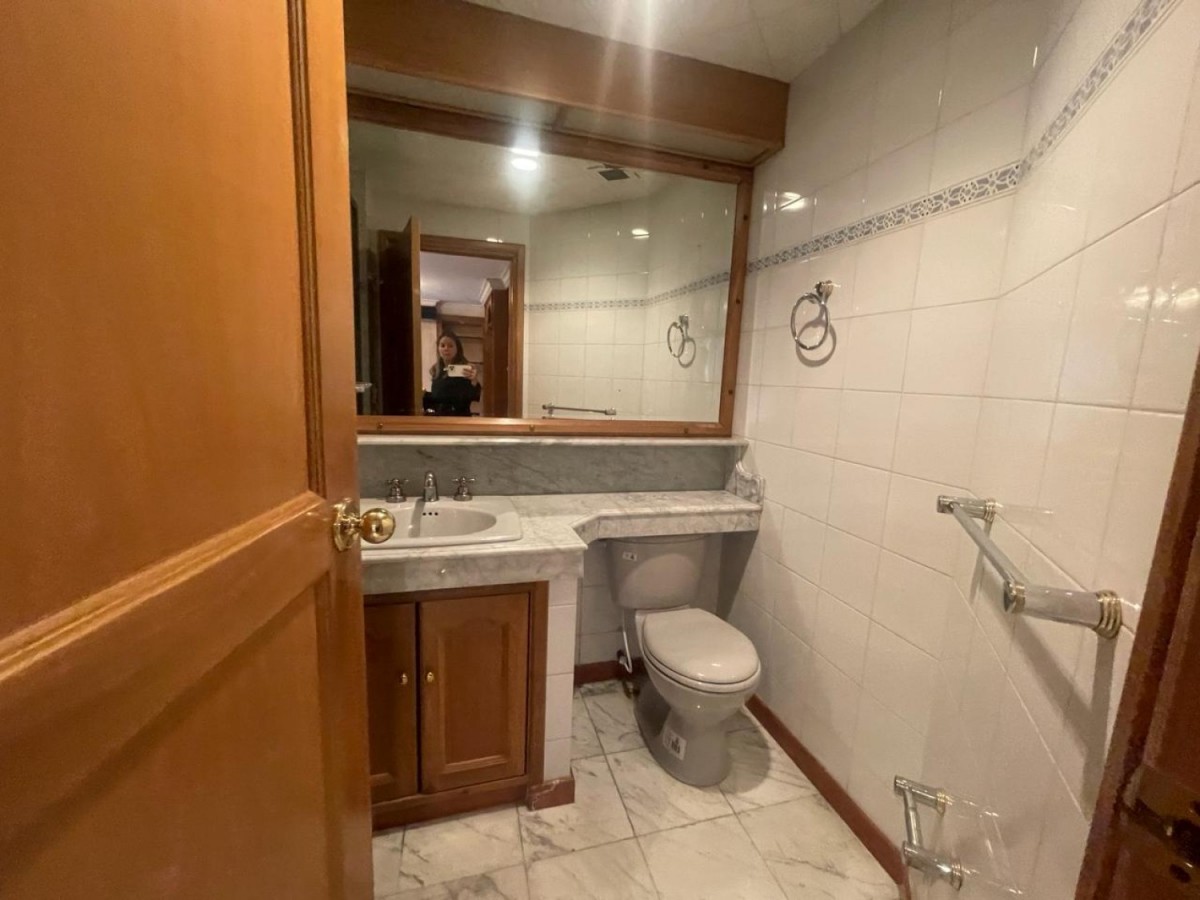 Apartamento En Venta - Los Rosales, Bogota