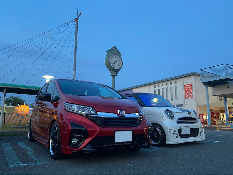 フリードのフリード モデューロx・洗車・梅雨入り・プレミアムクリスタルレッドメタリックに関するカスタム事例の投稿画像2枚目