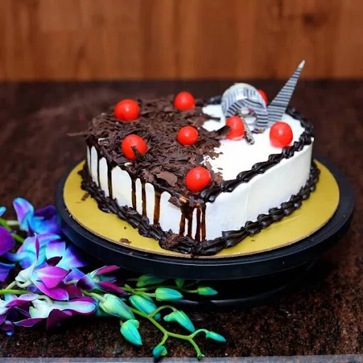 Heart Shape Black Forest Cake Eggless