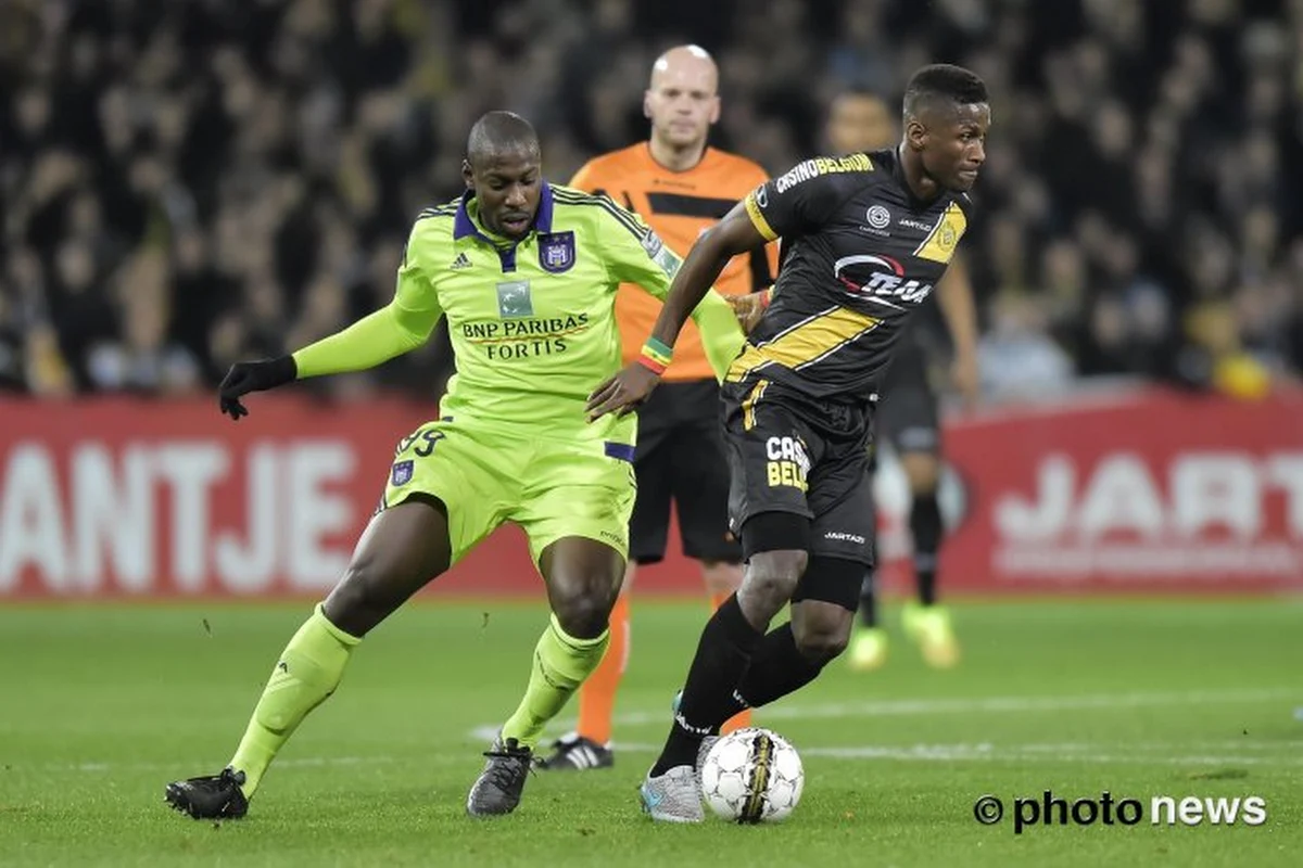 Mooie beelden: Lokeren en Anderlecht eren Gregory Mertens