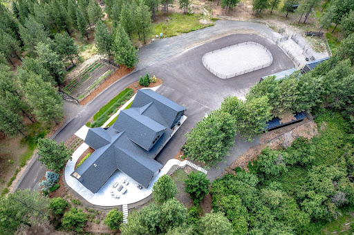 Modern house, garden, equestrian arena, forest - Luxury house for sale in Rockford, 5 bedrooms