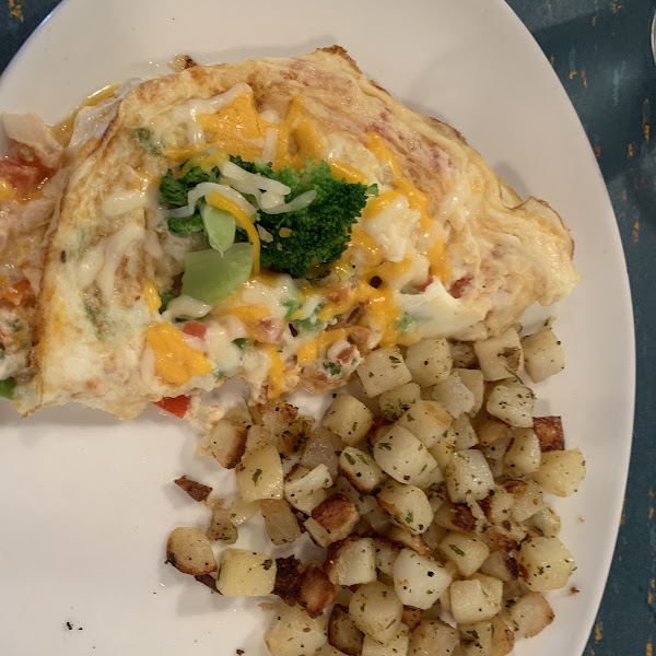 Veggie omelette with potatoes was outstanding