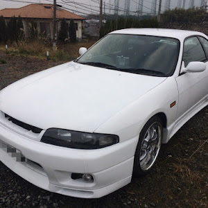 スカイライン R33