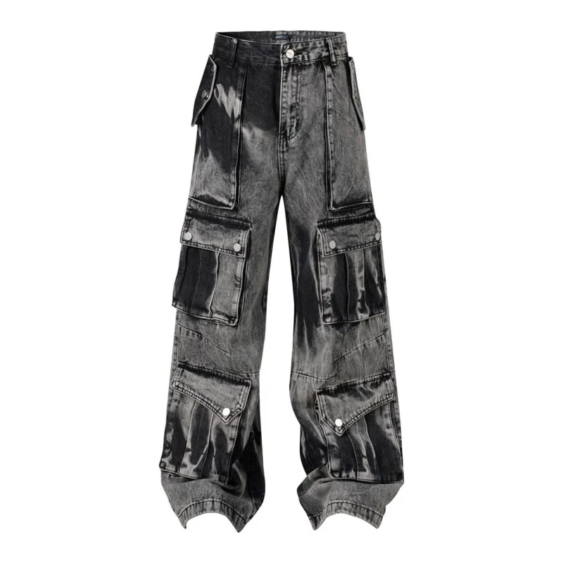 Gewaschene Herren-Jeans mit geradem Schnitt und Multi-Pocket-Design. Bequem und stylisch für den Alltag. Viel Stauraum und lässiger Look.