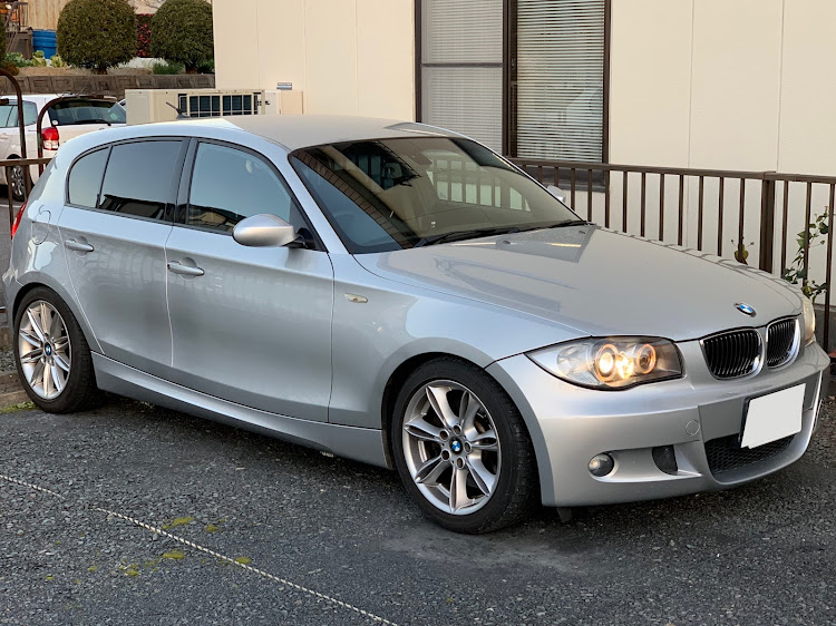 1シリーズ ハッチバックのドライブ・bmw・BMW1シリーズ・タイヤ交換に関するカスタム事例の投稿画像1枚目