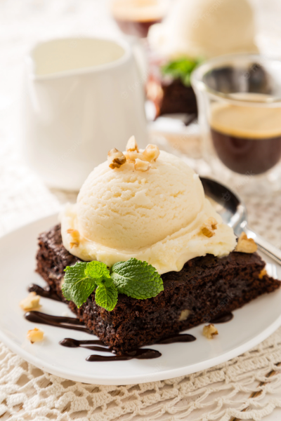 Hot Brownies With Ice Cream